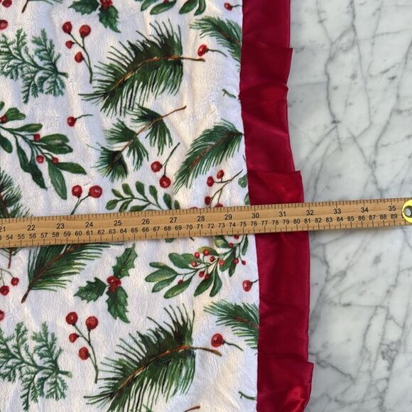 Minky Couture Winter Berry Pine Christmas Blanket Toddler Size - Picture 3 of 6